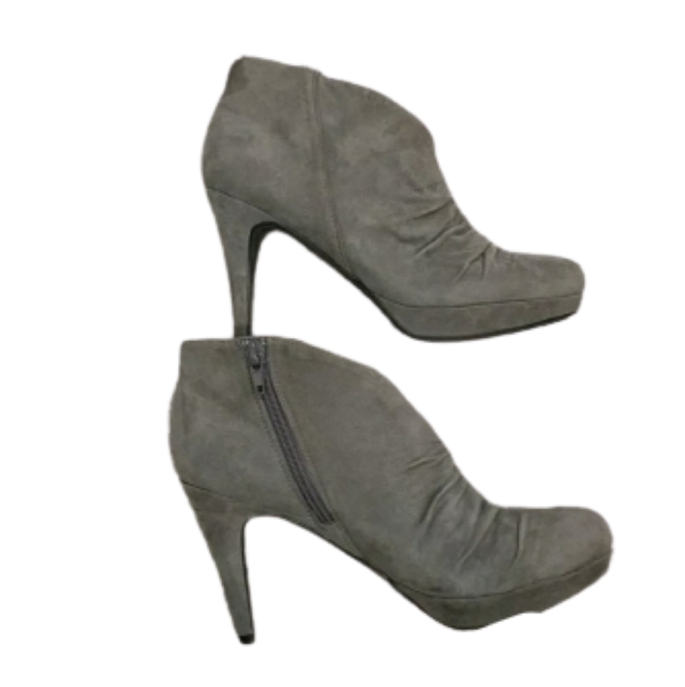 Marc Fisher gray platform suede boots
